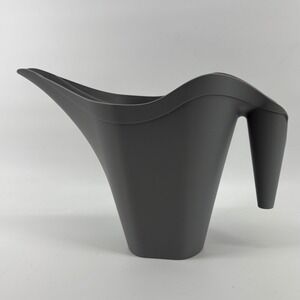 Lowe's Essentials 0.5-Gallon Gray Plastic Classic Watering Can